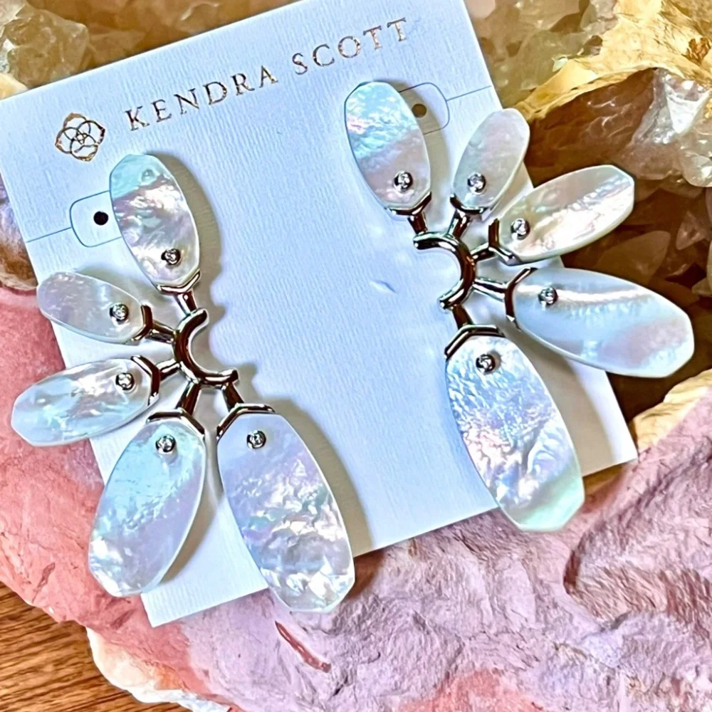 NWT Kendra Scott Ashlyn Ivory Mother Of Pearl Statement Earrings - Picture 2 of 16